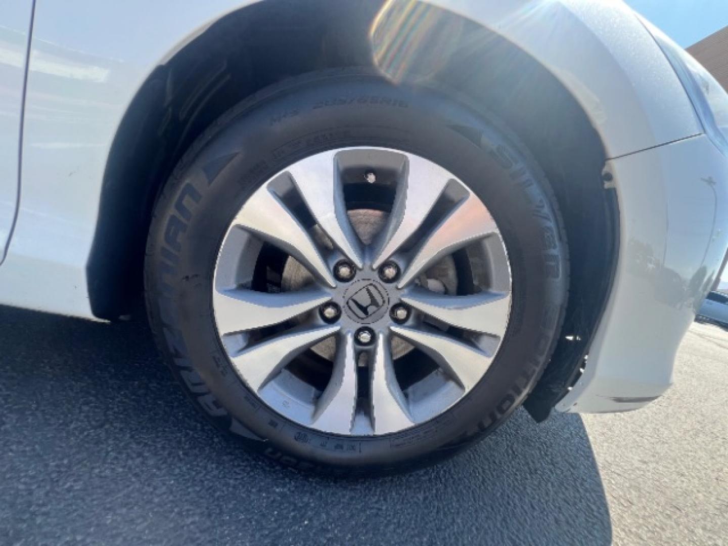 2014 White Orchid Pearl /Ivory Honda Accord LX (1HGCR2F37EA) with an 2.4L I-4 gasoline direct injection engine, Automatic transmission, located at 1865 East Red Hills Pkwy, St. George, 84770, (435) 628-0023, 37.120850, -113.543640- Photo#9