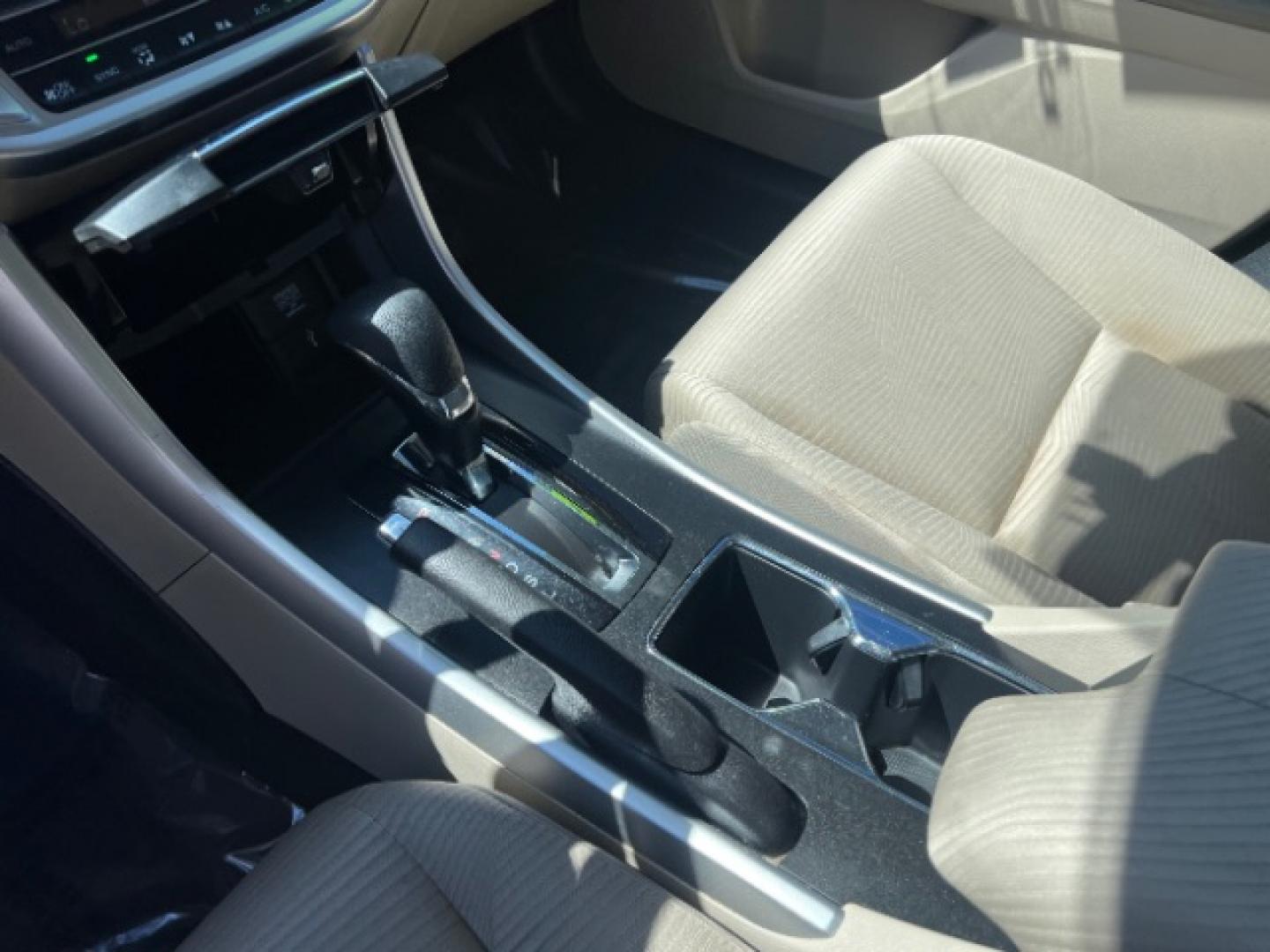 2014 White Orchid Pearl /Ivory Honda Accord LX (1HGCR2F37EA) with an 2.4L I-4 gasoline direct injection engine, Automatic transmission, located at 1865 East Red Hills Pkwy, St. George, 84770, (435) 628-0023, 37.120850, -113.543640- Photo#18