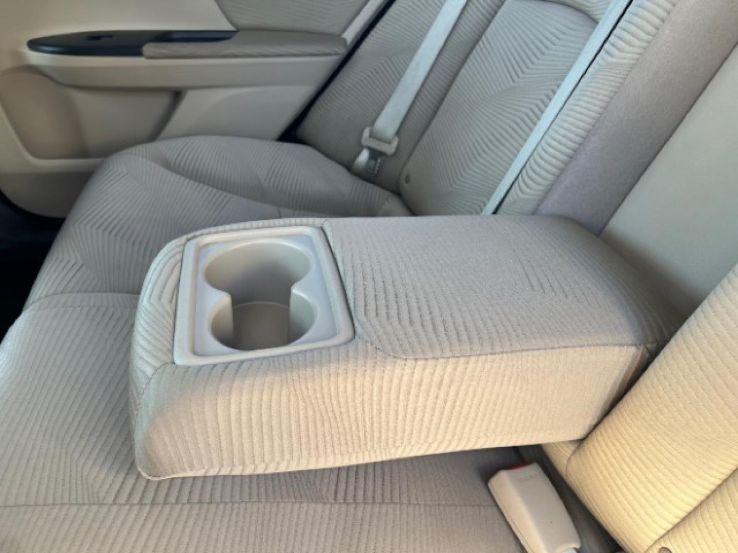 2014 White Orchid Pearl /Ivory Honda Accord LX (1HGCR2F37EA) with an 2.4L I-4 gasoline direct injection engine, Automatic transmission, located at 1865 East Red Hills Pkwy, St. George, 84770, (435) 628-0023, 37.120850, -113.543640- Photo#22