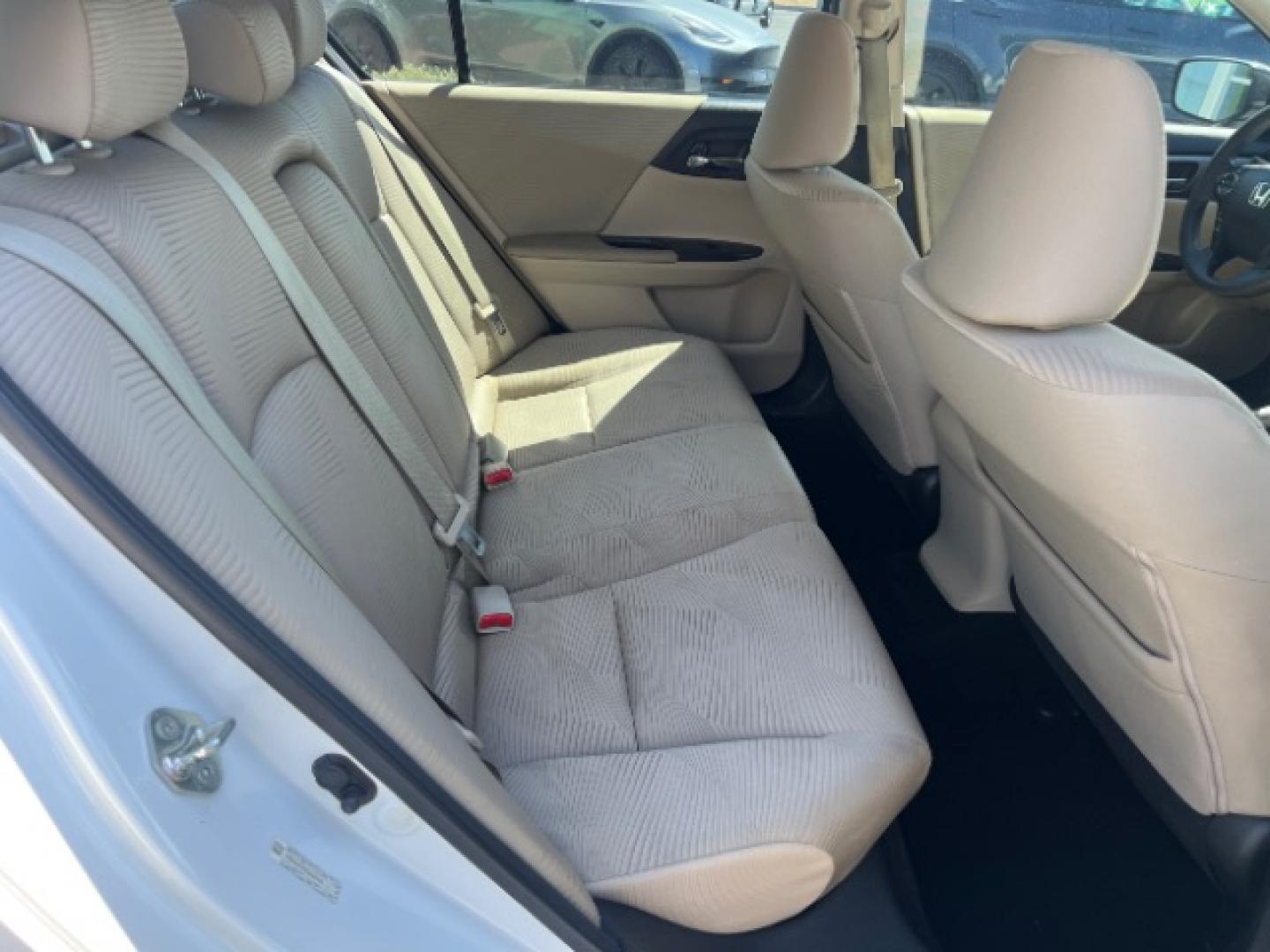 2014 White Orchid Pearl /Ivory Honda Accord LX (1HGCR2F37EA) with an 2.4L I-4 gasoline direct injection engine, Automatic transmission, located at 1865 East Red Hills Pkwy, St. George, 84770, (435) 628-0023, 37.120850, -113.543640- Photo#26