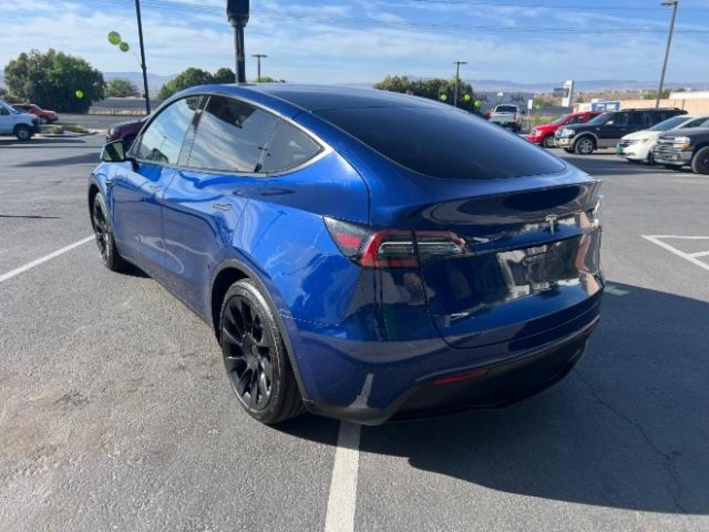 2022 Deep Blue Metallic /White/Black Tesla Model Y Long Range Dual Motor All-Wheel Drive (7SAYGAEE2NF) with an ELECTRIC engine, Electric transmission, located at 1865 East Red Hills Pkwy, St. George, 84770, (435) 628-0023, 37.120850, -113.543640- Photo#6