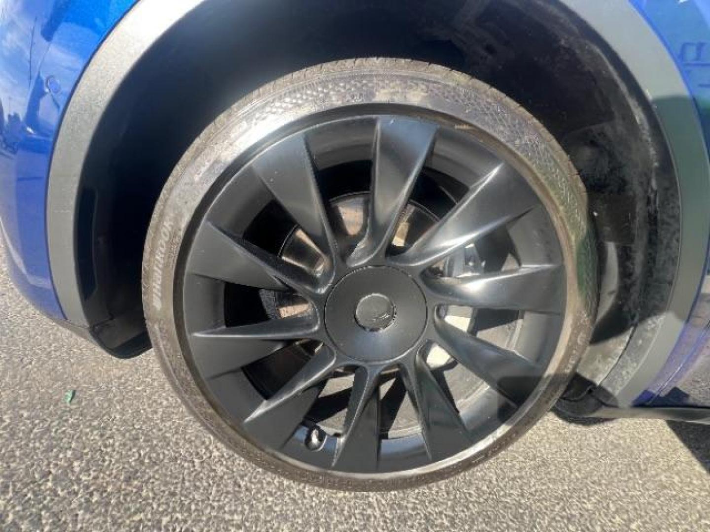 2022 Deep Blue Metallic /White/Black Tesla Model Y Long Range Dual Motor All-Wheel Drive (7SAYGAEE2NF) with an ELECTRIC engine, Electric transmission, located at 1865 East Red Hills Pkwy, St. George, 84770, (435) 628-0023, 37.120850, -113.543640- Photo#11
