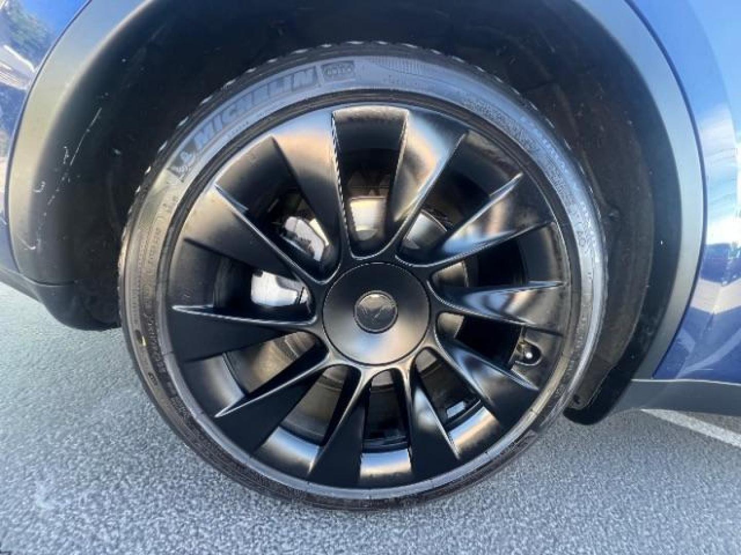 2022 Deep Blue Metallic /White/Black Tesla Model Y Long Range Dual Motor All-Wheel Drive (7SAYGAEE2NF) with an ELECTRIC engine, Electric transmission, located at 1865 East Red Hills Pkwy, St. George, 84770, (435) 628-0023, 37.120850, -113.543640- Photo#13