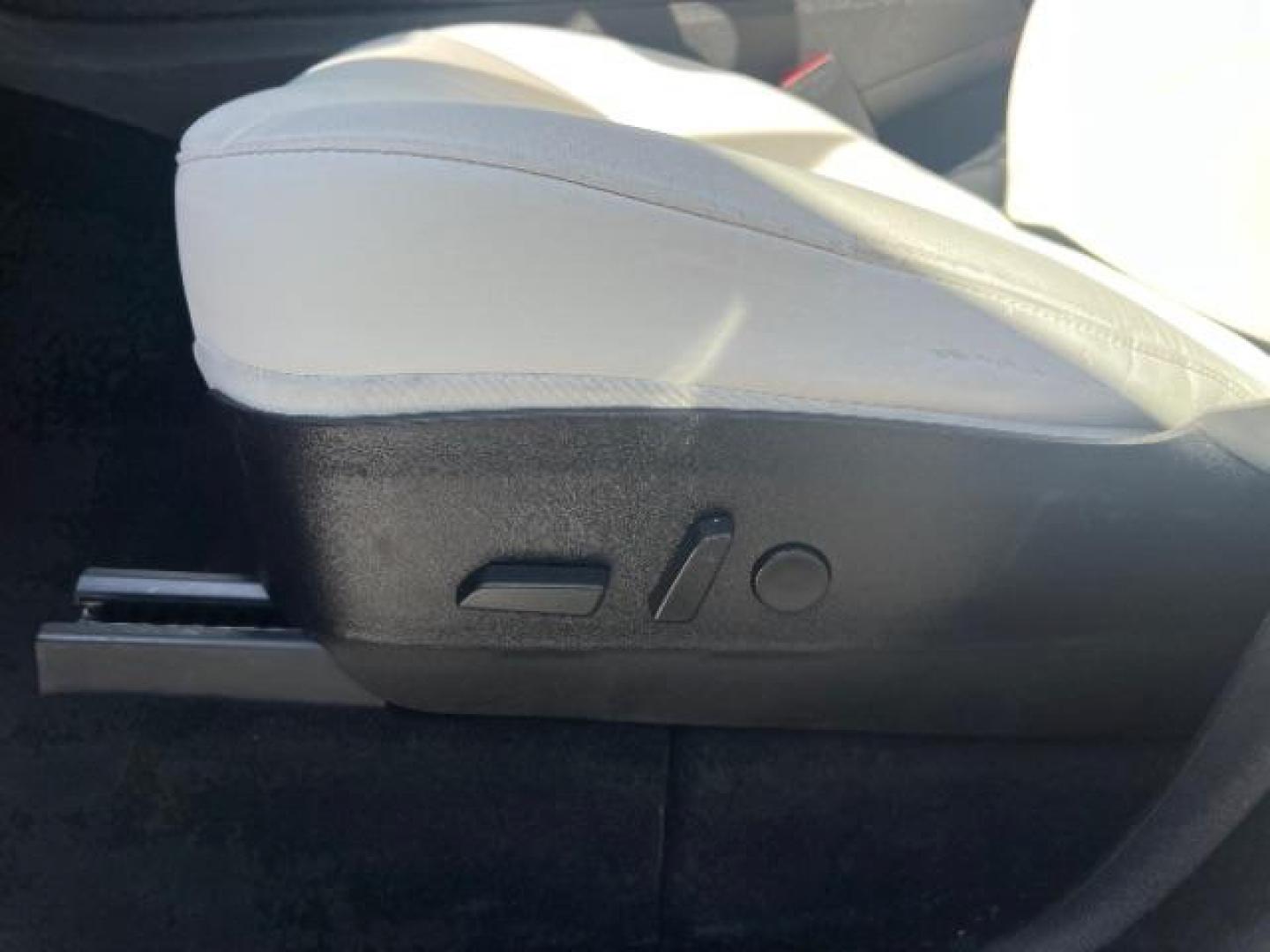 2022 Deep Blue Metallic /White/Black Tesla Model Y Long Range Dual Motor All-Wheel Drive (7SAYGAEE2NF) with an ELECTRIC engine, Electric transmission, located at 1865 East Red Hills Pkwy, St. George, 84770, (435) 628-0023, 37.120850, -113.543640- Photo#15