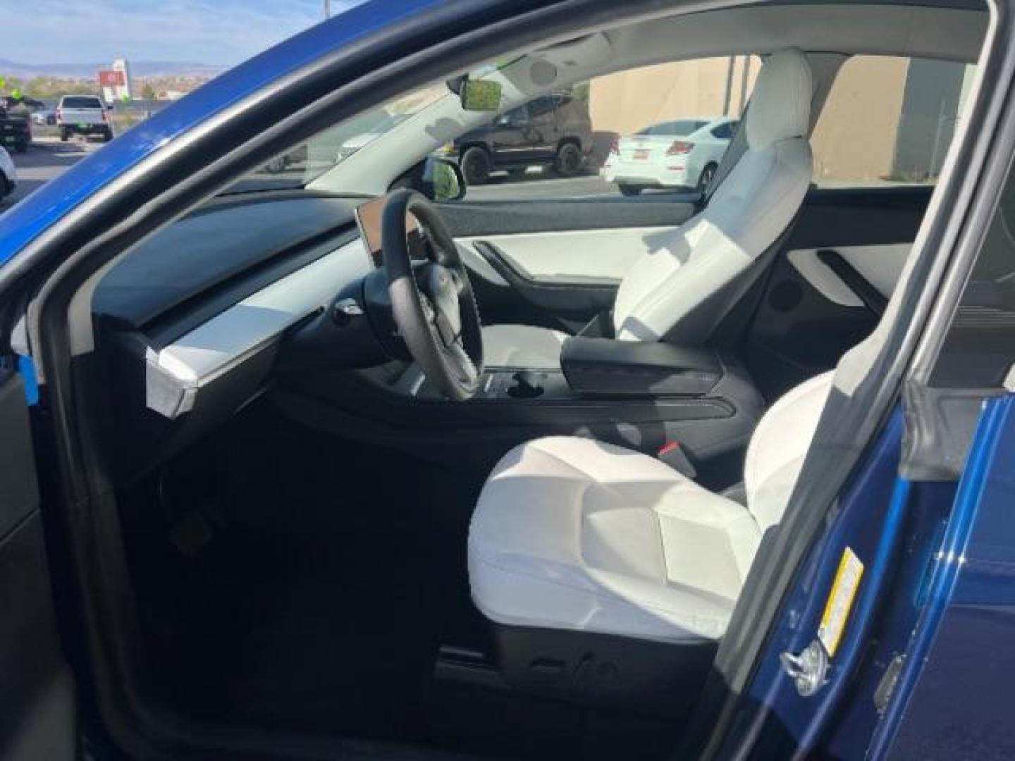 2022 Deep Blue Metallic /White/Black Tesla Model Y Long Range Dual Motor All-Wheel Drive (7SAYGAEE2NF) with an ELECTRIC engine, Electric transmission, located at 1865 East Red Hills Pkwy, St. George, 84770, (435) 628-0023, 37.120850, -113.543640- Photo#16