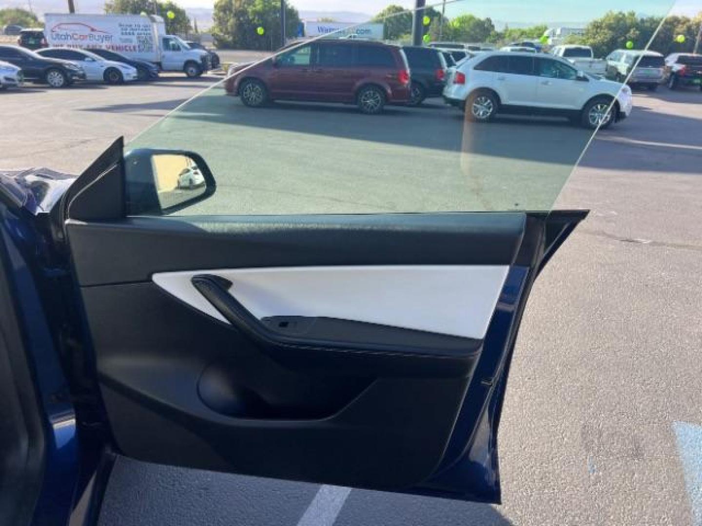 2022 Deep Blue Metallic /White/Black Tesla Model Y Long Range Dual Motor All-Wheel Drive (7SAYGAEE2NF) with an ELECTRIC engine, Electric transmission, located at 1865 East Red Hills Pkwy, St. George, 84770, (435) 628-0023, 37.120850, -113.543640- Photo#27