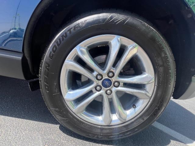 2017 Blue Jeans Metallic /Ebony Ford Edge SEL (2FMPK3J89HB) , Automatic transmission, located at 1865 East Red Hills Pkwy, St. George, 84770, (435) 628-0023, 37.120850, -113.543640 - We specialize in helping ALL people get the best financing available. No matter your credit score, good, bad or none we can get you an amazing rate. Had a bankruptcy, divorce, or repossessions? We give you the green light to get your credit back on the road. Low down and affordable payments that fit - Photo#9