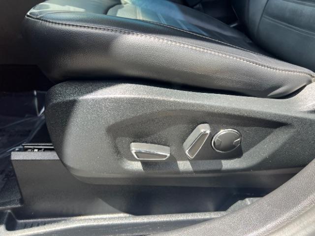 2017 Blue Jeans Metallic /Ebony Ford Edge SEL (2FMPK3J89HB) , Automatic transmission, located at 1865 East Red Hills Pkwy, St. George, 84770, (435) 628-0023, 37.120850, -113.543640 - We specialize in helping ALL people get the best financing available. No matter your credit score, good, bad or none we can get you an amazing rate. Had a bankruptcy, divorce, or repossessions? We give you the green light to get your credit back on the road. Low down and affordable payments that fit - Photo#13