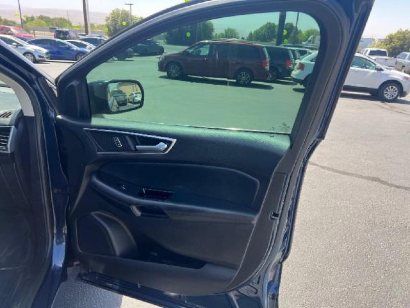 2017 Blue Jeans Metallic /Ebony Ford Edge SEL (2FMPK3J89HB) , Automatic transmission, located at 940 North Main Street, Cedar City, UT, 84720, (435) 628-0023, 37.692936, -113.061897 - We specialize in helping ALL people get the best financing available. No matter your credit score, good, bad or none we can get you an amazing rate. Had a bankruptcy, divorce, or repossessions? We give you the green light to get your credit back on the road. Low down and affordable payments that fit - Photo#27