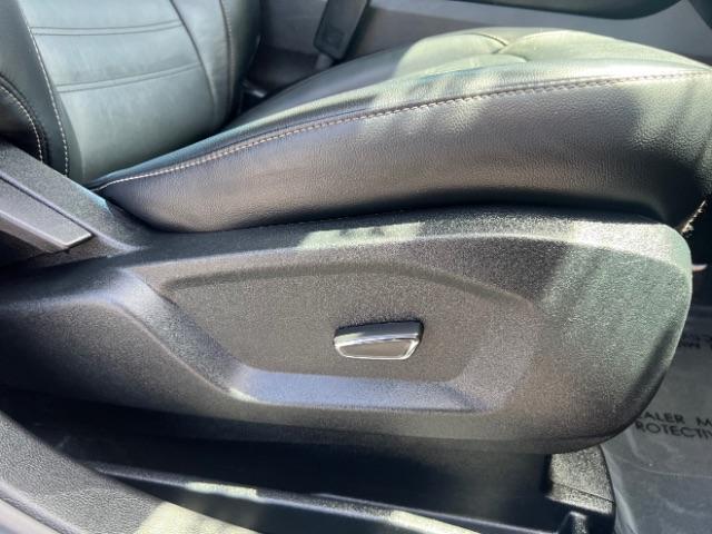 2017 Blue Jeans Metallic /Ebony Ford Edge SEL (2FMPK3J89HB) , Automatic transmission, located at 1865 East Red Hills Pkwy, St. George, 84770, (435) 628-0023, 37.120850, -113.543640 - We specialize in helping ALL people get the best financing available. No matter your credit score, good, bad or none we can get you an amazing rate. Had a bankruptcy, divorce, or repossessions? We give you the green light to get your credit back on the road. Low down and affordable payments that fit - Photo#28