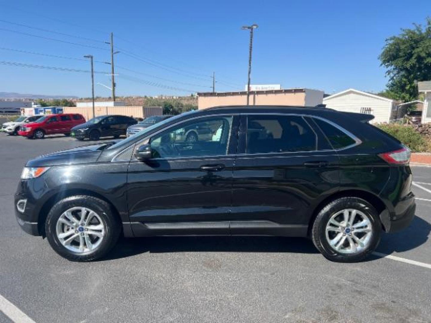 2015 Tuxedo Black Metallic /Ebony Ford Edge SEL (2FMTK4J8XFB) , Automatic transmission, located at 1865 East Red Hills Pkwy, St. George, 84770, (435) 628-0023, 37.120850, -113.543640 - We specialize in helping ALL people get the best financing available. No matter your credit score, good, bad or none we can get you an amazing rate. Had a bankruptcy, divorce, or repossessions? We give you the green light to get your credit back on the road. Low down and affordable payments that fit- Photo#3