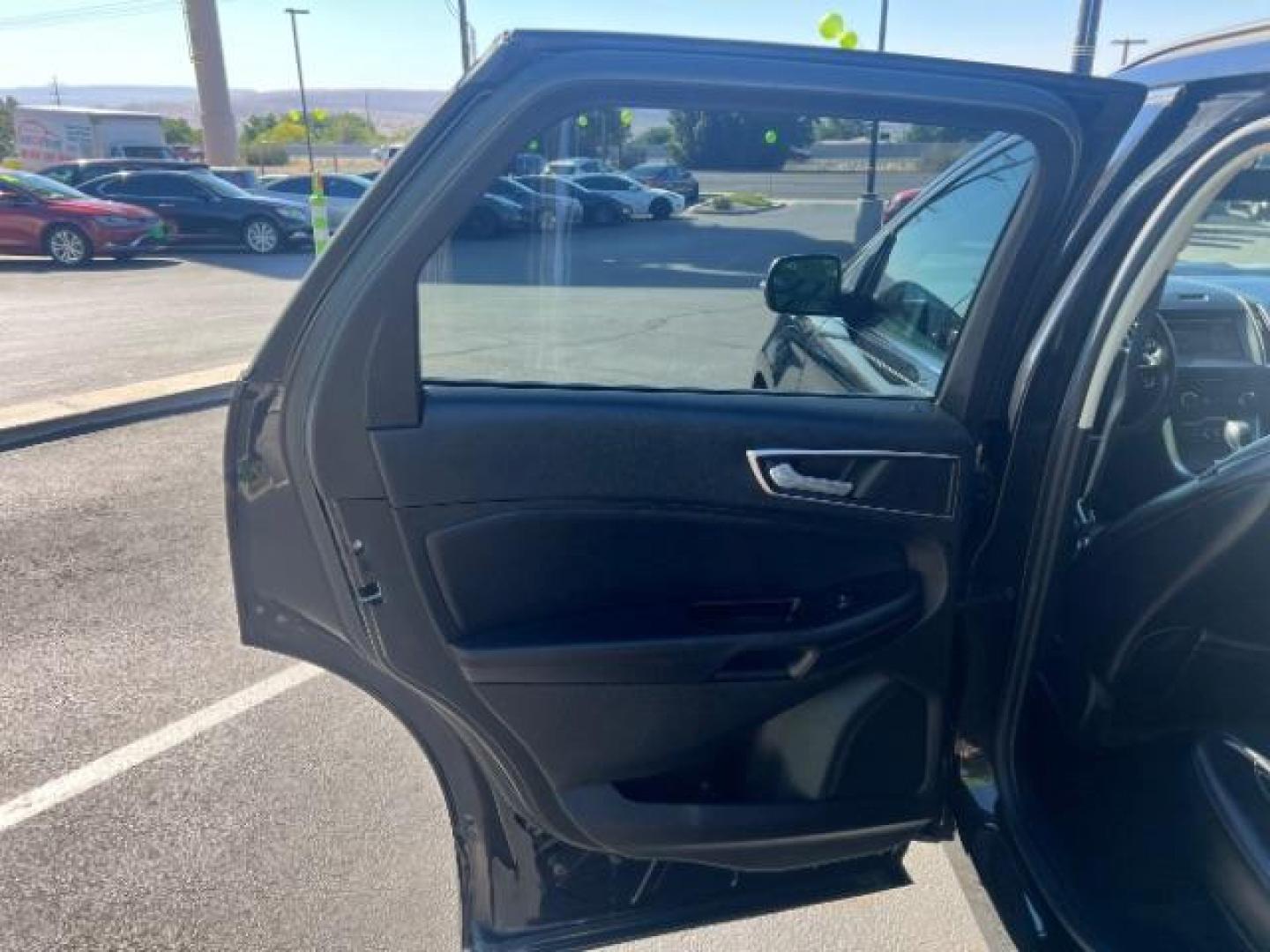 2015 Tuxedo Black Metallic /Ebony Ford Edge SEL (2FMTK4J8XFB) , Automatic transmission, located at 1865 East Red Hills Pkwy, St. George, 84770, (435) 628-0023, 37.120850, -113.543640 - We specialize in helping ALL people get the best financing available. No matter your credit score, good, bad or none we can get you an amazing rate. Had a bankruptcy, divorce, or repossessions? We give you the green light to get your credit back on the road. Low down and affordable payments that fit- Photo#20