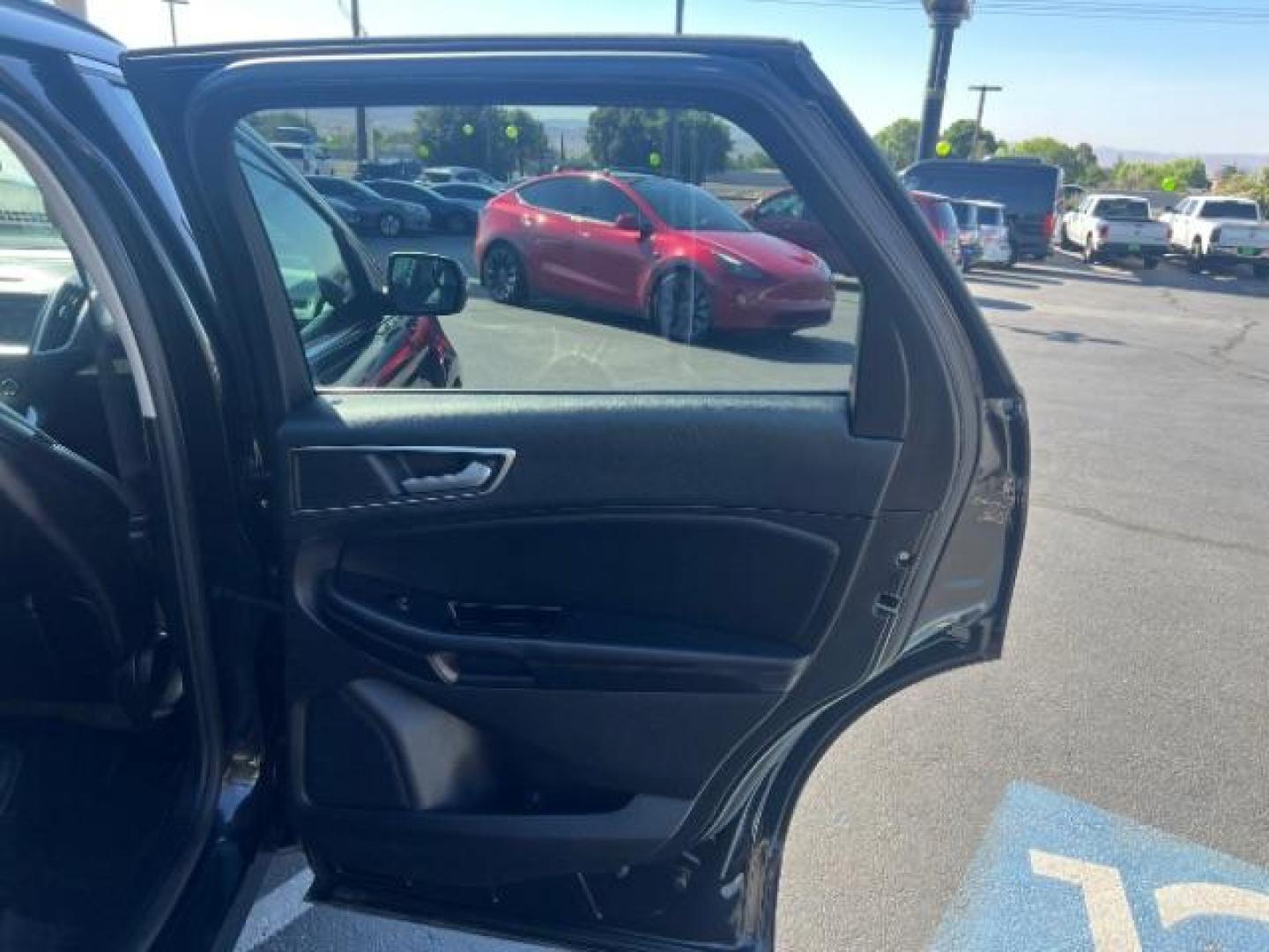 2015 Tuxedo Black Metallic /Ebony Ford Edge SEL (2FMTK4J8XFB) , Automatic transmission, located at 1865 East Red Hills Pkwy, St. George, 84770, (435) 628-0023, 37.120850, -113.543640 - We specialize in helping ALL people get the best financing available. No matter your credit score, good, bad or none we can get you an amazing rate. Had a bankruptcy, divorce, or repossessions? We give you the green light to get your credit back on the road. Low down and affordable payments that fit- Photo#25