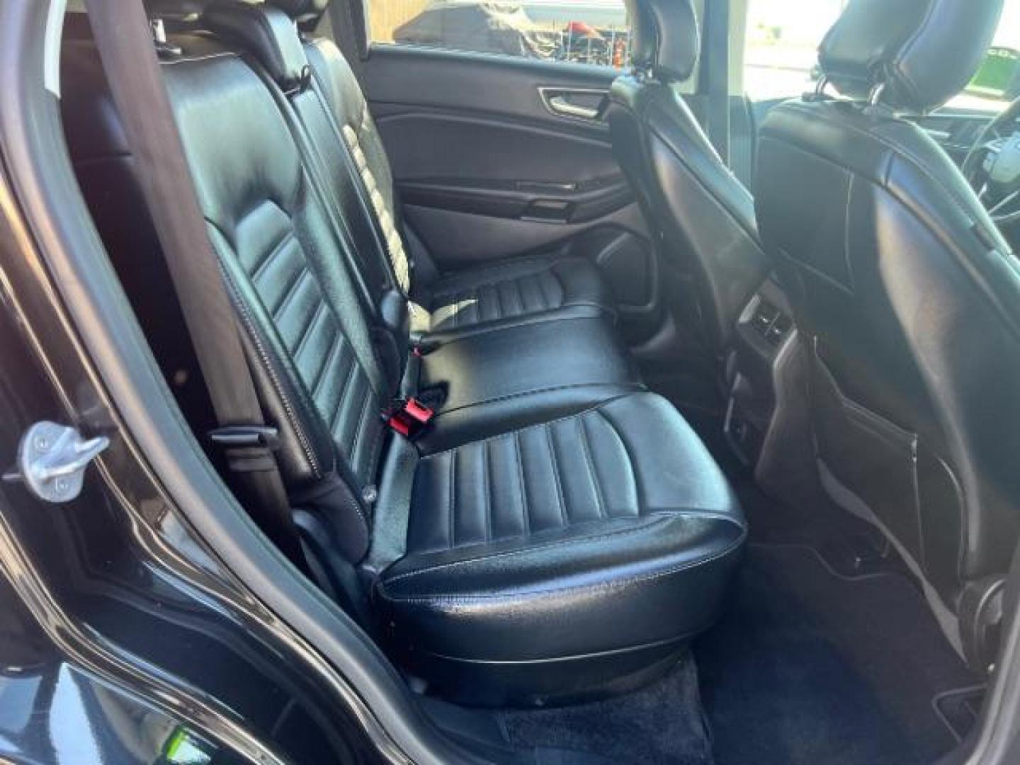 2015 Tuxedo Black Metallic /Ebony Ford Edge SEL (2FMTK4J8XFB) , Automatic transmission, located at 1865 East Red Hills Pkwy, St. George, 84770, (435) 628-0023, 37.120850, -113.543640 - We specialize in helping ALL people get the best financing available. No matter your credit score, good, bad or none we can get you an amazing rate. Had a bankruptcy, divorce, or repossessions? We give you the green light to get your credit back on the road. Low down and affordable payments that fit- Photo#26