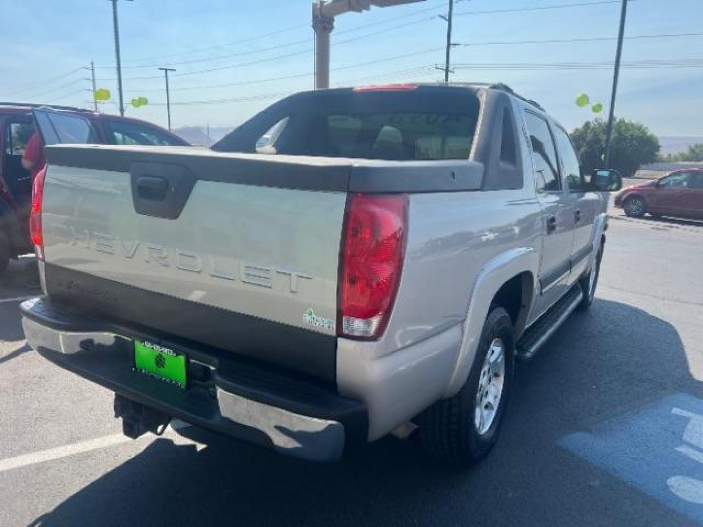 2006 Silver Birch Metallic /Gray/Dark Charcoal Chevrolet Avalanche 1500 Z66 (3GNEC12ZX6G) , Automatic transmission, located at 940 North Main Street, Cedar City, UT, 84720, (435) 628-0023, 37.692936, -113.061897 - We specialize in helping ALL people get the best financing available. No matter your credit score, good, bad or none we can get you an amazing rate. Had a bankruptcy, divorce, or repossessions? We give you the green light to get your credit back on the road. Low down and affordable payments that fit- Photo#5