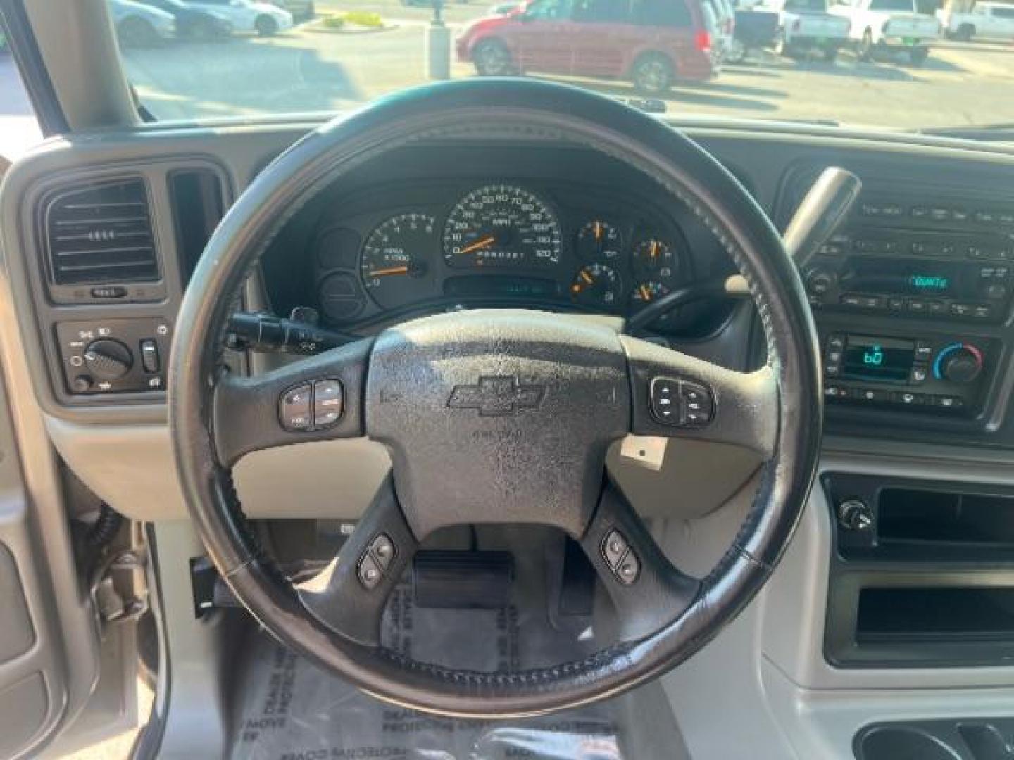 2006 Silver Birch Metallic /Gray/Dark Charcoal Chevrolet Avalanche 1500 Z66 (3GNEC12ZX6G) , Automatic transmission, located at 940 North Main Street, Cedar City, UT, 84720, (435) 628-0023, 37.692936, -113.061897 - We specialize in helping ALL people get the best financing available. No matter your credit score, good, bad or none we can get you an amazing rate. Had a bankruptcy, divorce, or repossessions? We give you the green light to get your credit back on the road. Low down and affordable payments that fit- Photo#14