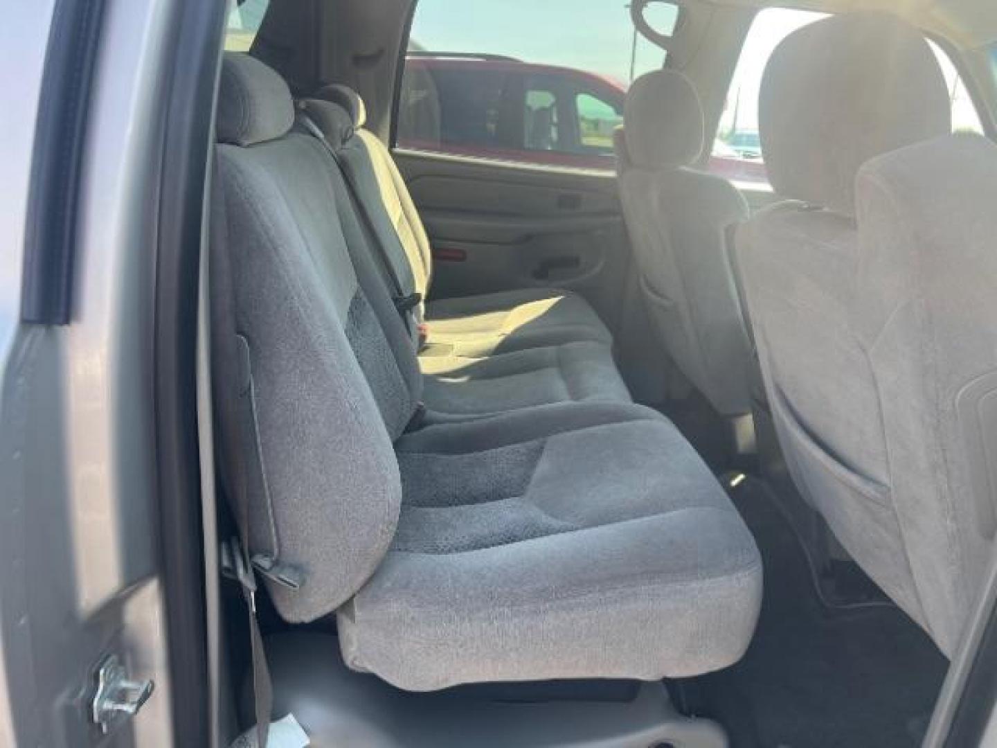 2006 Silver Birch Metallic /Gray/Dark Charcoal Chevrolet Avalanche 1500 Z66 (3GNEC12ZX6G) , Automatic transmission, located at 940 North Main Street, Cedar City, UT, 84720, (435) 628-0023, 37.692936, -113.061897 - We specialize in helping ALL people get the best financing available. No matter your credit score, good, bad or none we can get you an amazing rate. Had a bankruptcy, divorce, or repossessions? We give you the green light to get your credit back on the road. Low down and affordable payments that fit- Photo#24