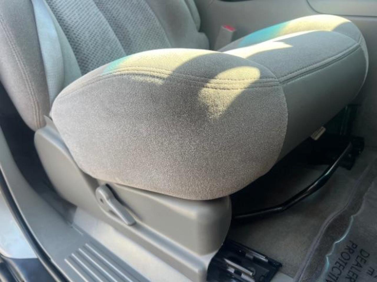 2006 Silver Birch Metallic /Gray/Dark Charcoal Chevrolet Avalanche 1500 Z66 (3GNEC12ZX6G) , Automatic transmission, located at 940 North Main Street, Cedar City, UT, 84720, (435) 628-0023, 37.692936, -113.061897 - We specialize in helping ALL people get the best financing available. No matter your credit score, good, bad or none we can get you an amazing rate. Had a bankruptcy, divorce, or repossessions? We give you the green light to get your credit back on the road. Low down and affordable payments that fit- Photo#26