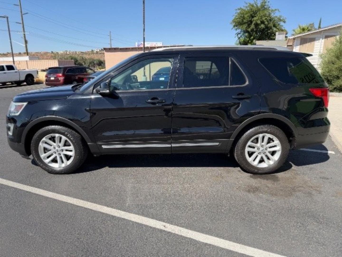 2016 Shadow Black /Ebony Black Ford Explorer XLT (1FM5K7D89GG) with an EcoBoost 2.3L I-4 gasoline direct injection engine, Automatic transmission, located at 1865 East Red Hills Pkwy, St. George, 84770, (435) 628-0023, 37.120850, -113.543640- Photo#5