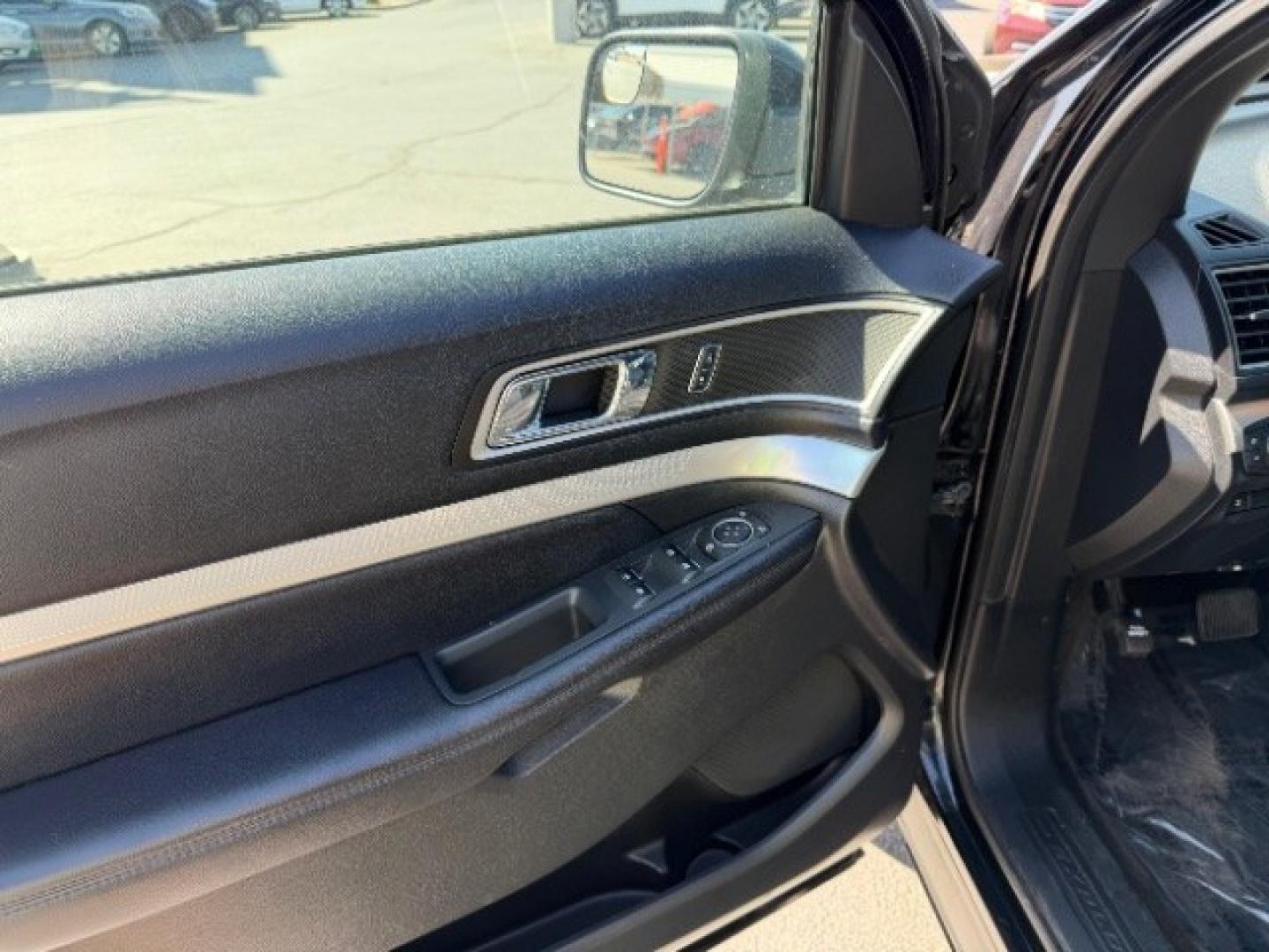 2016 Shadow Black /Ebony Black Ford Explorer XLT (1FM5K7D89GG) with an EcoBoost 2.3L I-4 gasoline direct injection engine, Automatic transmission, located at 1865 East Red Hills Pkwy, St. George, 84770, (435) 628-0023, 37.120850, -113.543640- Photo#21