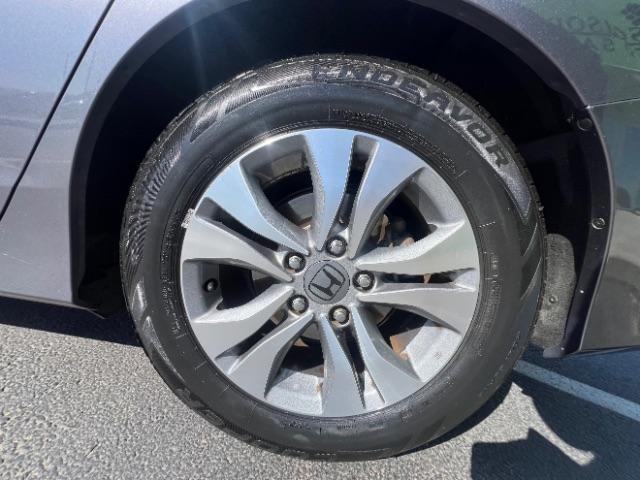 2014 Modern Steel Metallic /Gray Honda Accord LX (1HGCR2F35EA) with an 2.4L I-4 gasoline direct injection engine, Automatic transmission, located at 940 North Main Street, Cedar City, UT, 84720, (435) 628-0023, 37.692936, -113.061897 - We specialize in helping ALL people get the best financing available. No matter your credit score, good, bad or none we can get you an amazing rate. Had a bankruptcy, divorce, or repossessions? We give you the green light to get your credit back on the road. Low down and affordable payments that fit- Photo#8