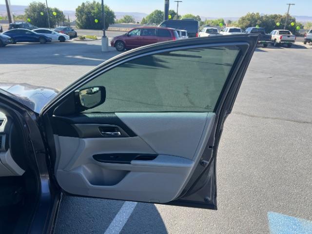 2014 Modern Steel Metallic /Gray Honda Accord LX (1HGCR2F35EA) with an 2.4L I-4 gasoline direct injection engine, Automatic transmission, located at 940 North Main Street, Cedar City, UT, 84720, (435) 628-0023, 37.692936, -113.061897 - We specialize in helping ALL people get the best financing available. No matter your credit score, good, bad or none we can get you an amazing rate. Had a bankruptcy, divorce, or repossessions? We give you the green light to get your credit back on the road. Low down and affordable payments that fit- Photo#27