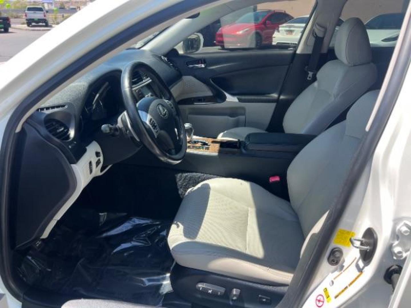 2012 White /Beige Lexus IS 250 250 RWD Manual (JTHBF5C22C5) , Automatic transmission, located at 1865 East Red Hills Pkwy, St. George, 84770, (435) 628-0023, 37.120850, -113.543640 - We specialize in helping ALL people get the best financing available. No matter your credit score, good, bad or none we can get you an amazing rate. Had a bankruptcy, divorce, or repossessions? We give you the green light to get your credit back on the road. Low down and affordable payments that fit - Photo#14