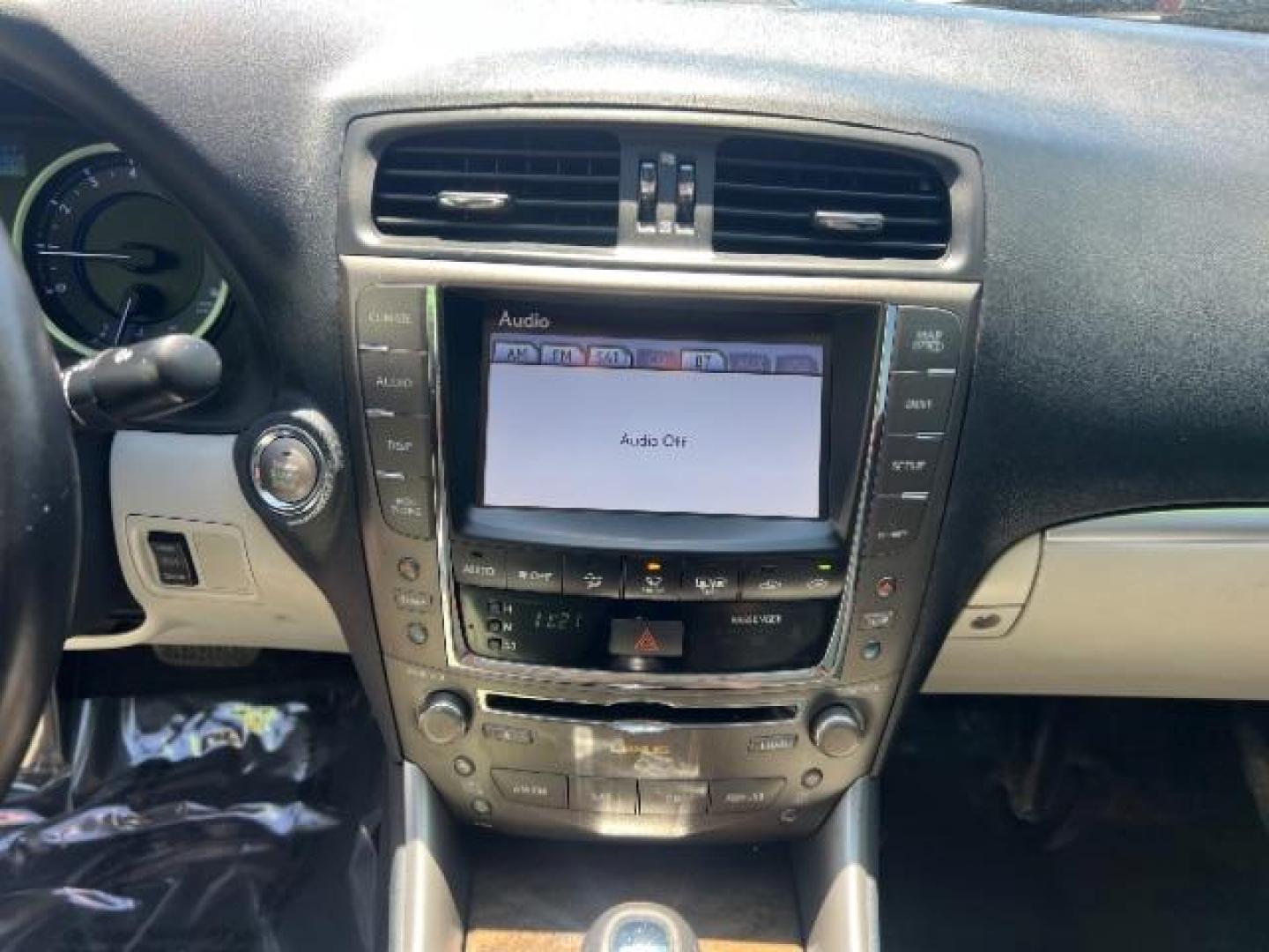 2012 White /Beige Lexus IS 250 250 RWD Manual (JTHBF5C22C5) , Automatic transmission, located at 1865 East Red Hills Pkwy, St. George, 84770, (435) 628-0023, 37.120850, -113.543640 - We specialize in helping ALL people get the best financing available. No matter your credit score, good, bad or none we can get you an amazing rate. Had a bankruptcy, divorce, or repossessions? We give you the green light to get your credit back on the road. Low down and affordable payments that fit - Photo#17