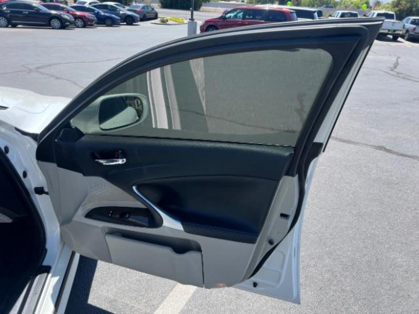 2012 White /Beige Lexus IS 250 250 RWD Manual (JTHBF5C22C5) , Automatic transmission, located at 1865 East Red Hills Pkwy, St. George, 84770, (435) 628-0023, 37.120850, -113.543640 - We specialize in helping ALL people get the best financing available. No matter your credit score, good, bad or none we can get you an amazing rate. Had a bankruptcy, divorce, or repossessions? We give you the green light to get your credit back on the road. Low down and affordable payments that fit - Photo#27