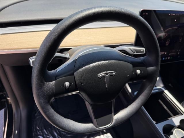 2022 Solid Black /White/Black Tesla Model Y Long Range Dual Motor All-Wheel Drive (7SAYGAEE6NF) with an ELECTRIC engine, Electric transmission, located at 1865 East Red Hills Pkwy, St. George, 84770, (435) 628-0023, 37.120850, -113.543640 - Excellent Tesla Model Y Long Range All Wheel Drive. 3rd Row, 7 Seats HW3, Interior and exterior in great condition. Small scratches and dings as pictured. Every Tesla we sell has had cabin air filter replaced, radiator cleaned, fluids topped AND comes with a mobile charging kit! Battery is healthy - Photo#19