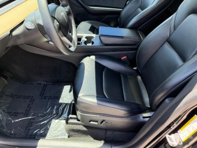 2022 Solid Black /White/Black Tesla Model Y Long Range Dual Motor All-Wheel Drive (7SAYGAEE6NF) with an ELECTRIC engine, Electric transmission, located at 1865 East Red Hills Pkwy, St. George, 84770, (435) 628-0023, 37.120850, -113.543640 - Excellent Tesla Model Y Long Range All Wheel Drive. 3rd Row, 7 Seats HW3, Interior and exterior in great condition. Small scratches and dings as pictured. Every Tesla we sell has had cabin air filter replaced, radiator cleaned, fluids topped AND comes with a mobile charging kit! Battery is healthy - Photo#20