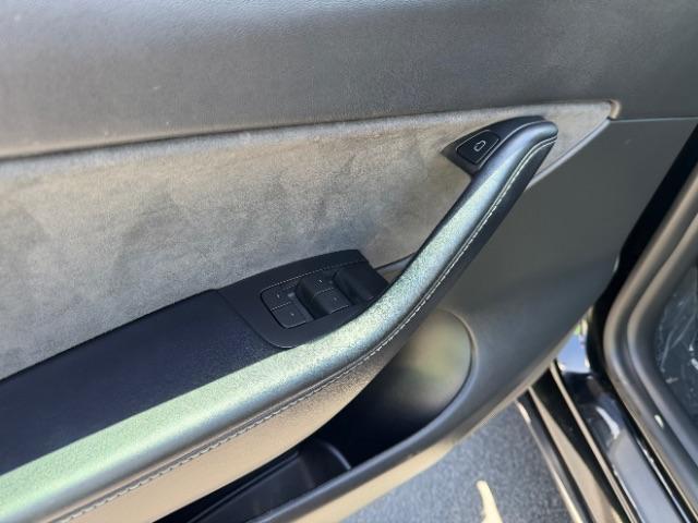 2022 Solid Black /White/Black Tesla Model Y Long Range Dual Motor All-Wheel Drive (7SAYGAEE6NF) with an ELECTRIC engine, Electric transmission, located at 1865 East Red Hills Pkwy, St. George, 84770, (435) 628-0023, 37.120850, -113.543640 - Excellent Tesla Model Y Long Range All Wheel Drive. 3rd Row, 7 Seats HW3, Interior and exterior in great condition. Small scratches and dings as pictured. Every Tesla we sell has had cabin air filter replaced, radiator cleaned, fluids topped AND comes with a mobile charging kit! Battery is healthy - Photo#21