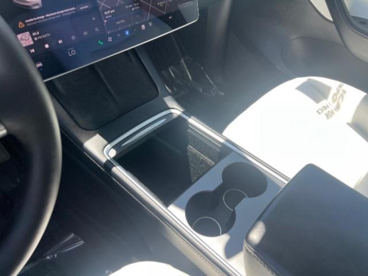 2021 Pearl White Multi-Coat /White/Black Tesla Model Y Long Range Dual Motor All-Wheel Drive (5YJYGDEE7MF) with an ELECTRIC engine, Electric transmission, located at 1865 East Red Hills Pkwy, St. George, 84770, (435) 628-0023, 37.120850, -113.543640 - Excellent Tesla Model Y Long Range All Wheel Drive. HW3, Interior and exterior in great condition. Small scratches and dings as pictured. Every Tesla we sell has had cabin air filter replaced, radiator cleaned, fluids topped AND comes with a mobile charging kit! Battery is healthy and gets 270 on- Photo#16