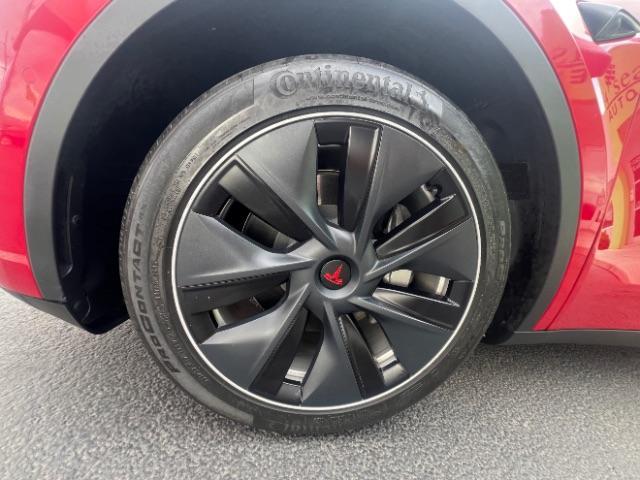 2022 Red Multi-Coat /Black Tesla Model Y Long Range Dual Motor All-Wheel Drive (7SAYGDEE8NF) with an ELECTRIC engine, Electric transmission, located at 1865 East Red Hills Pkwy, St. George, 84770, (435) 628-0023, 37.120850, -113.543640 - Excellent Tesla Model Y Long Range All Wheel Drive. HW3, Interior and exterior in great condition. Small scratches and dings as pictured. Every Tesla we sell has had cabin air filter replaced, radiator cleaned, fluids topped AND comes with a mobile charging kit! Battery is healthy and gets 270 on - Photo#11