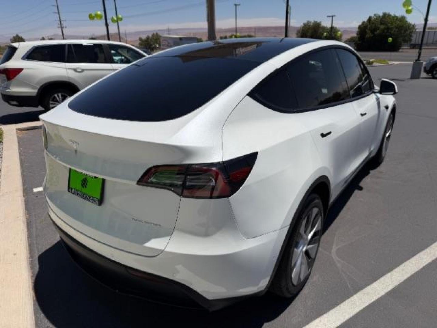 2021 Pearl White Multi-Coat /White/Black Tesla Model Y Long Range Dual Motor All-Wheel Drive (5YJYGDEE1MF) with an ELECTRIC engine, Electric transmission, located at 1865 East Red Hills Pkwy, St. George, 84770, (435) 628-0023, 37.120850, -113.543640- Photo#6