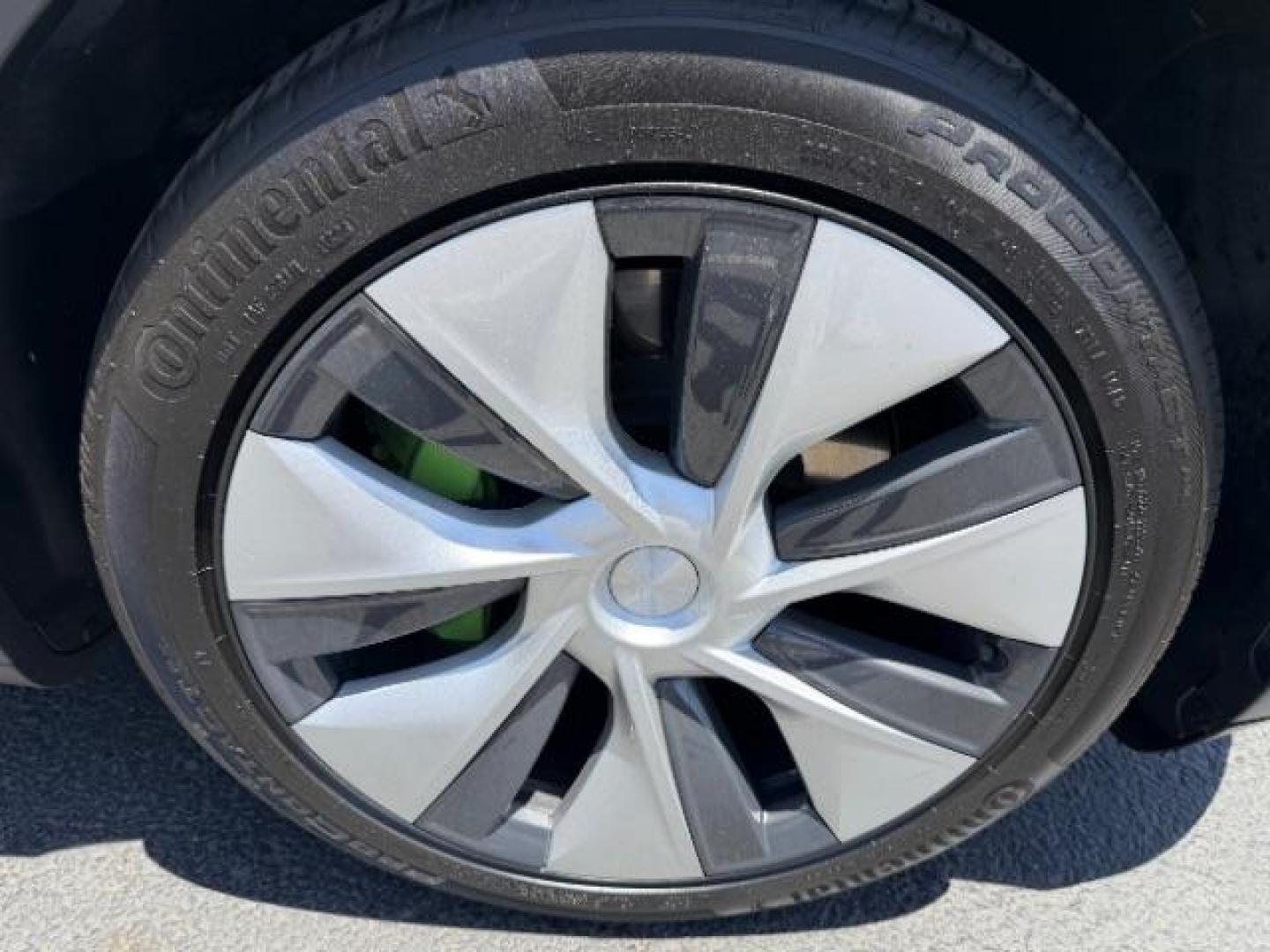2021 Pearl White Multi-Coat /White/Black Tesla Model Y Long Range Dual Motor All-Wheel Drive (5YJYGDEE1MF) with an ELECTRIC engine, Electric transmission, located at 1865 East Red Hills Pkwy, St. George, 84770, (435) 628-0023, 37.120850, -113.543640- Photo#10