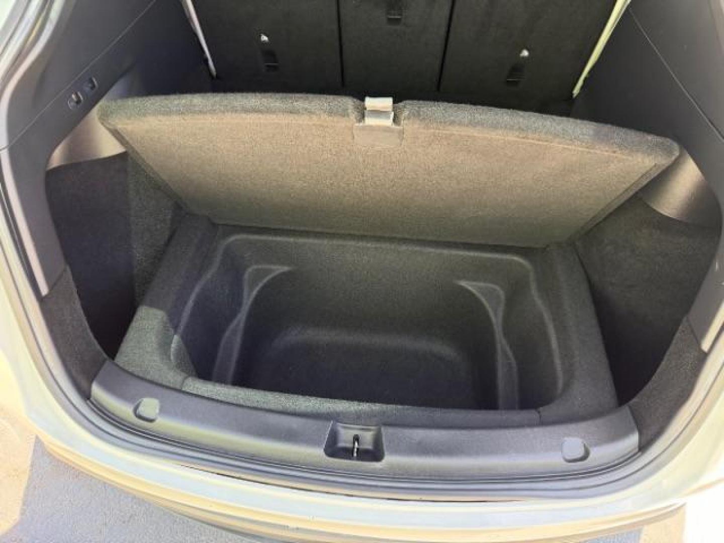 2021 Pearl White Multi-Coat /White/Black Tesla Model Y Long Range Dual Motor All-Wheel Drive (5YJYGDEE1MF) with an ELECTRIC engine, Electric transmission, located at 1865 East Red Hills Pkwy, St. George, 84770, (435) 628-0023, 37.120850, -113.543640- Photo#15