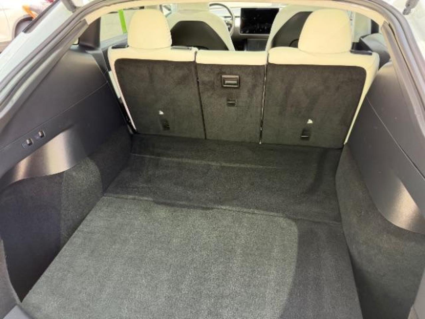 2021 Pearl White Multi-Coat /White/Black Tesla Model Y Long Range Dual Motor All-Wheel Drive (5YJYGDEE1MF) with an ELECTRIC engine, Electric transmission, located at 1865 East Red Hills Pkwy, St. George, 84770, (435) 628-0023, 37.120850, -113.543640- Photo#16