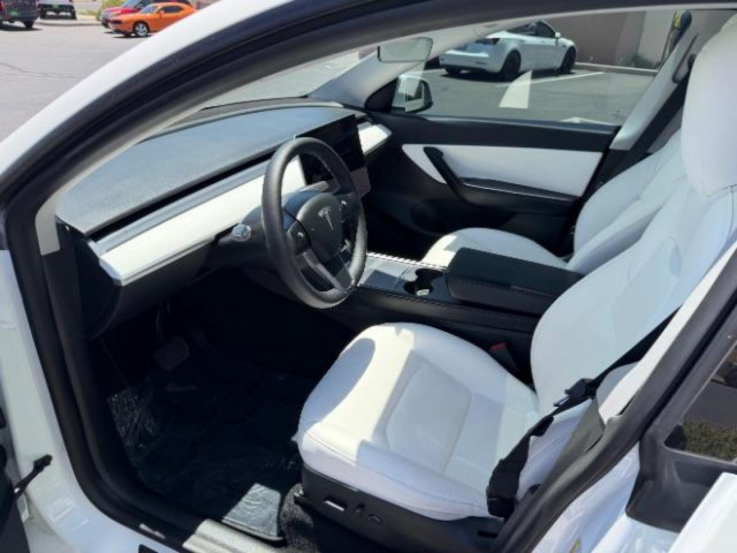 2021 Pearl White Multi-Coat /White/Black Tesla Model Y Long Range Dual Motor All-Wheel Drive (5YJYGDEE1MF) with an ELECTRIC engine, Electric transmission, located at 1865 East Red Hills Pkwy, St. George, 84770, (435) 628-0023, 37.120850, -113.543640- Photo#22