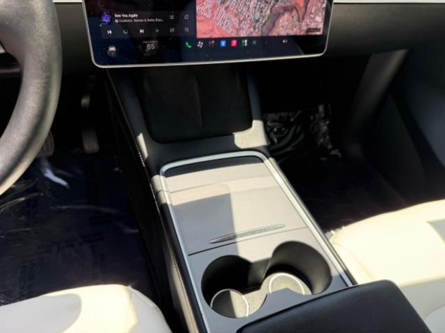 2021 Pearl White Multi-Coat /White/Black Tesla Model Y Long Range Dual Motor All-Wheel Drive (5YJYGDEE1MF) with an ELECTRIC engine, Electric transmission, located at 1865 East Red Hills Pkwy, St. George, 84770, (435) 628-0023, 37.120850, -113.543640- Photo#25