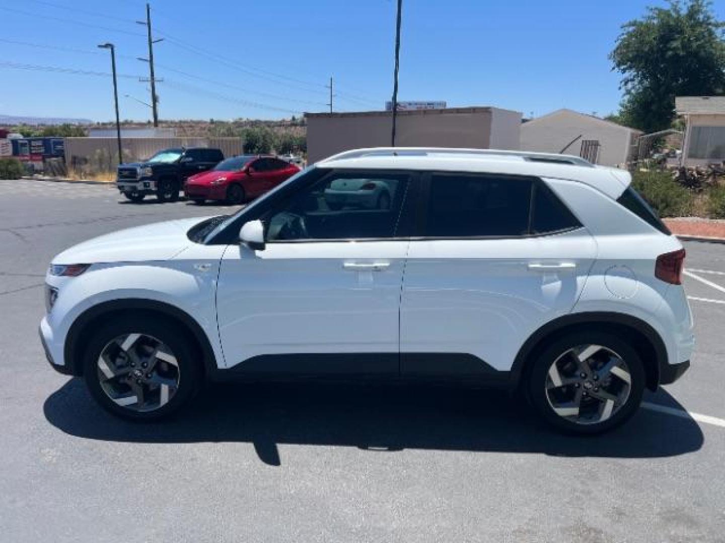 2024 Lunar White /Black Hyundai Venue SEL (KMHRC8A3XRU) with an Smartstream 1.6L I-4 DOHC engine, Automatic transmission, located at 1865 East Red Hills Pkwy, St. George, 84770, (435) 628-0023, 37.120850, -113.543640 - Photo#3