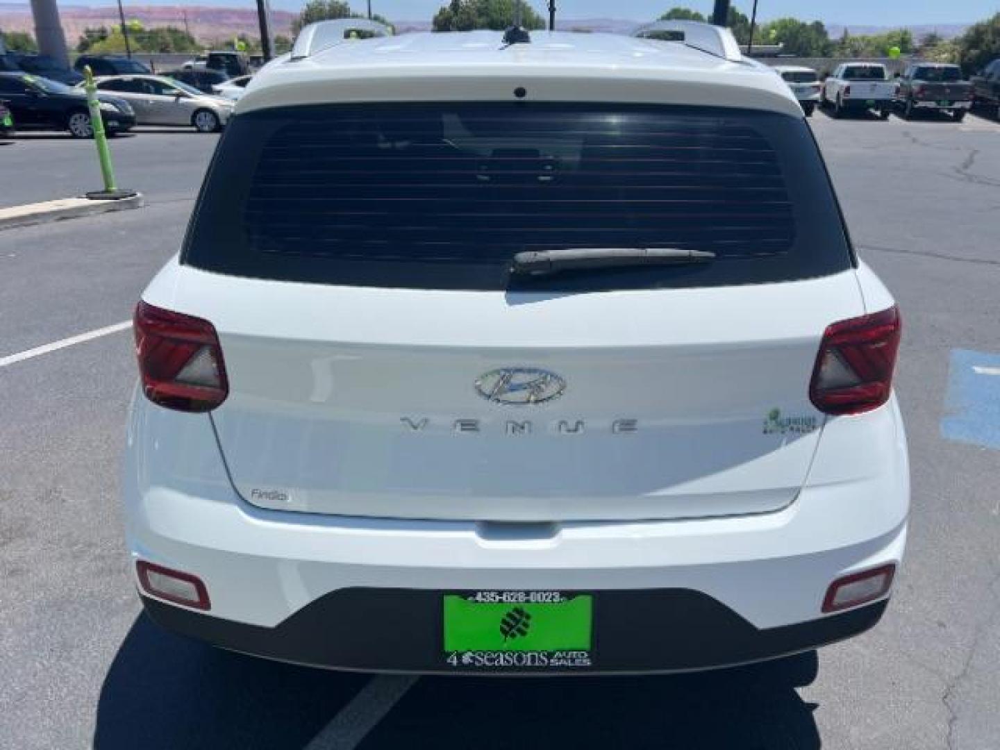 2024 Lunar White /Black Hyundai Venue SEL (KMHRC8A3XRU) with an Smartstream 1.6L I-4 DOHC engine, Automatic transmission, located at 1865 East Red Hills Pkwy, St. George, 84770, (435) 628-0023, 37.120850, -113.543640 - Photo#5