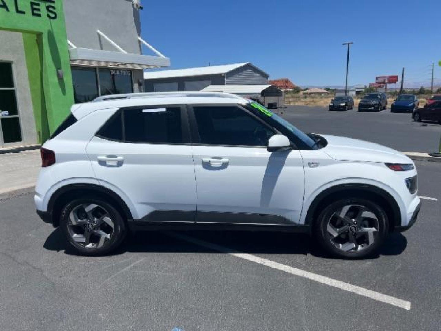 2024 Lunar White /Black Hyundai Venue SEL (KMHRC8A3XRU) with an Smartstream 1.6L I-4 DOHC engine, Automatic transmission, located at 1865 East Red Hills Pkwy, St. George, 84770, (435) 628-0023, 37.120850, -113.543640 - Photo#7