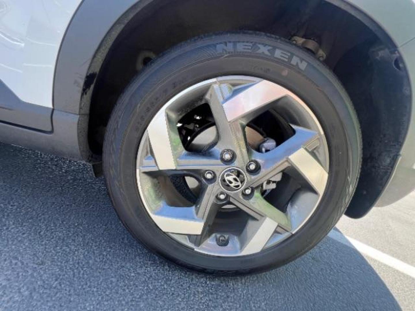2024 Lunar White /Black Hyundai Venue SEL (KMHRC8A3XRU) with an Smartstream 1.6L I-4 DOHC engine, Automatic transmission, located at 1865 East Red Hills Pkwy, St. George, 84770, (435) 628-0023, 37.120850, -113.543640 - Photo#10