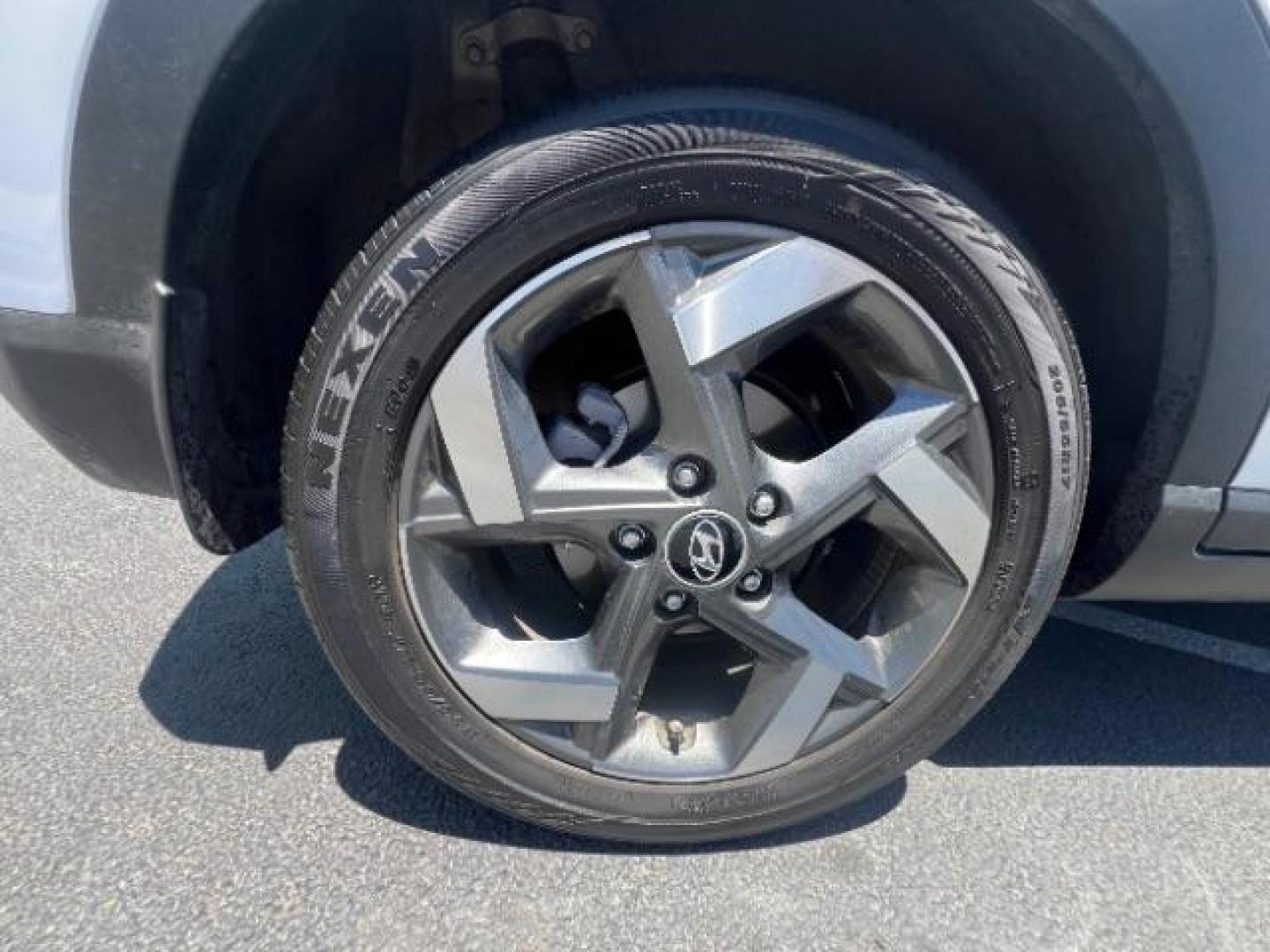2024 Lunar White /Black Hyundai Venue SEL (KMHRC8A3XRU) with an Smartstream 1.6L I-4 DOHC engine, Automatic transmission, located at 1865 East Red Hills Pkwy, St. George, 84770, (435) 628-0023, 37.120850, -113.543640 - Photo#11