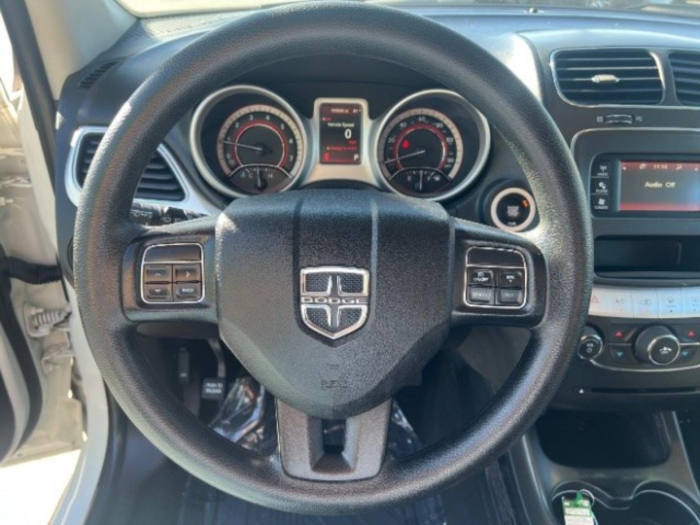 2018 Vice White /Black Dodge Journey SE (3C4PDCAB5JT) with an Tigershark MultiAir 2.4L I-4 DOHC engine, Automatic transmission, located at 1865 East Red Hills Pkwy, St. George, 84770, (435) 628-0023, 37.120850, -113.543640- Photo#15