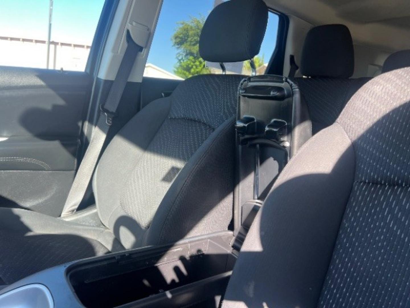 2018 Vice White /Black Dodge Journey SE (3C4PDCAB5JT) with an Tigershark MultiAir 2.4L I-4 DOHC engine, Automatic transmission, located at 1865 East Red Hills Pkwy, St. George, 84770, (435) 628-0023, 37.120850, -113.543640- Photo#18