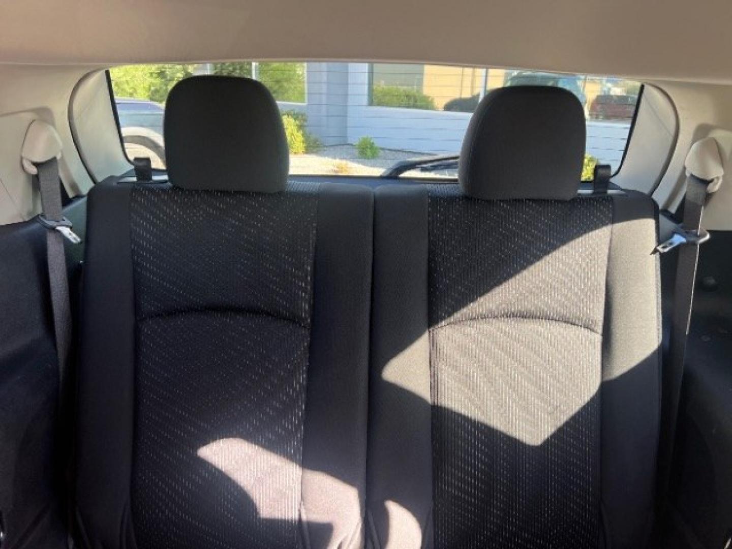 2018 Vice White /Black Dodge Journey SE (3C4PDCAB5JT) with an Tigershark MultiAir 2.4L I-4 DOHC engine, Automatic transmission, located at 1865 East Red Hills Pkwy, St. George, 84770, (435) 628-0023, 37.120850, -113.543640- Photo#24