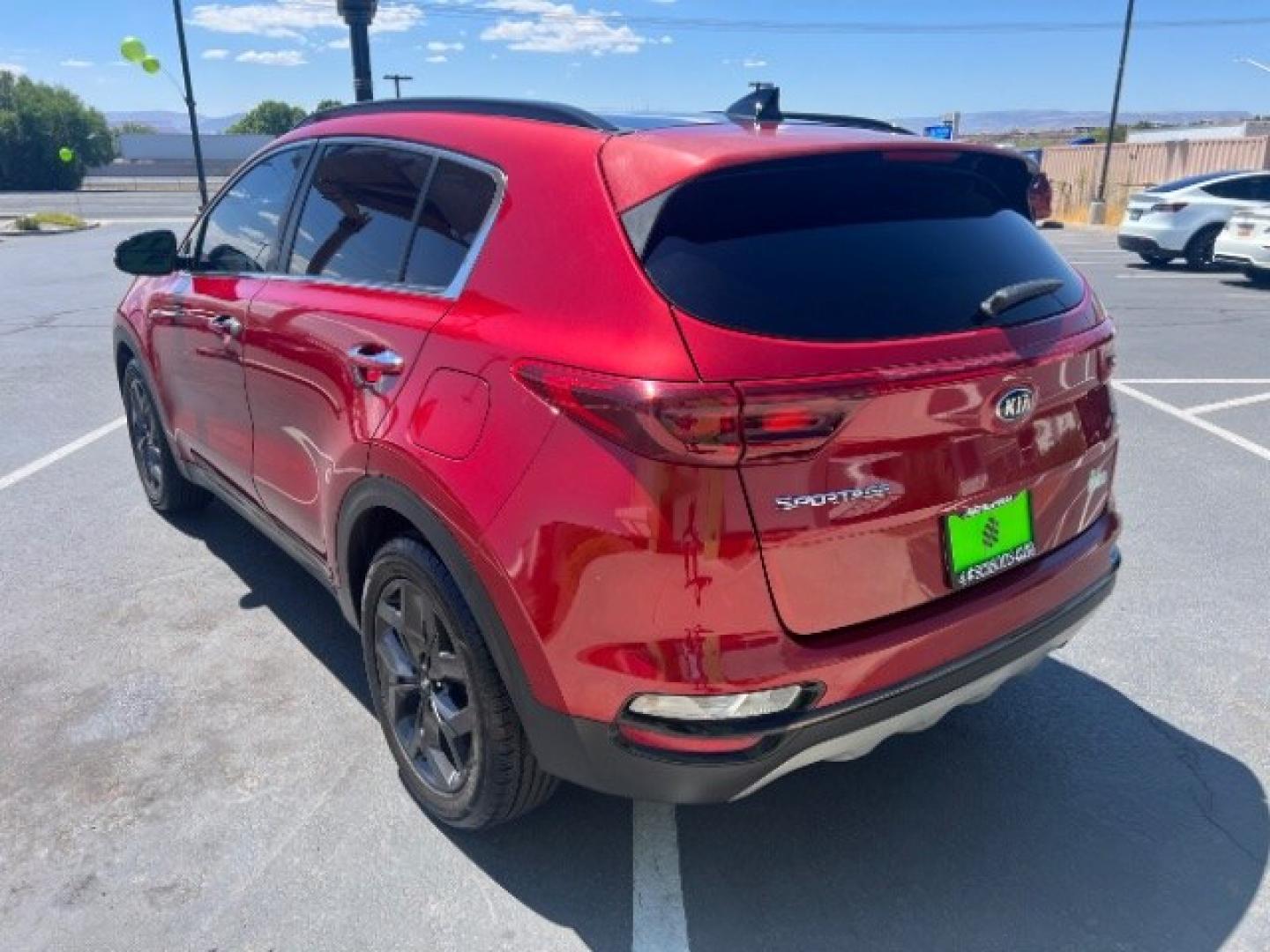 2020 Hyper Red /Black Kia Sportage S (KNDP63AC2L7) with an Theta II 2.4L I-4 gasoline direct injection engine, Automatic transmission, located at 1865 East Red Hills Pkwy, St. George, 84770, (435) 628-0023, 37.120850, -113.543640- Photo#4