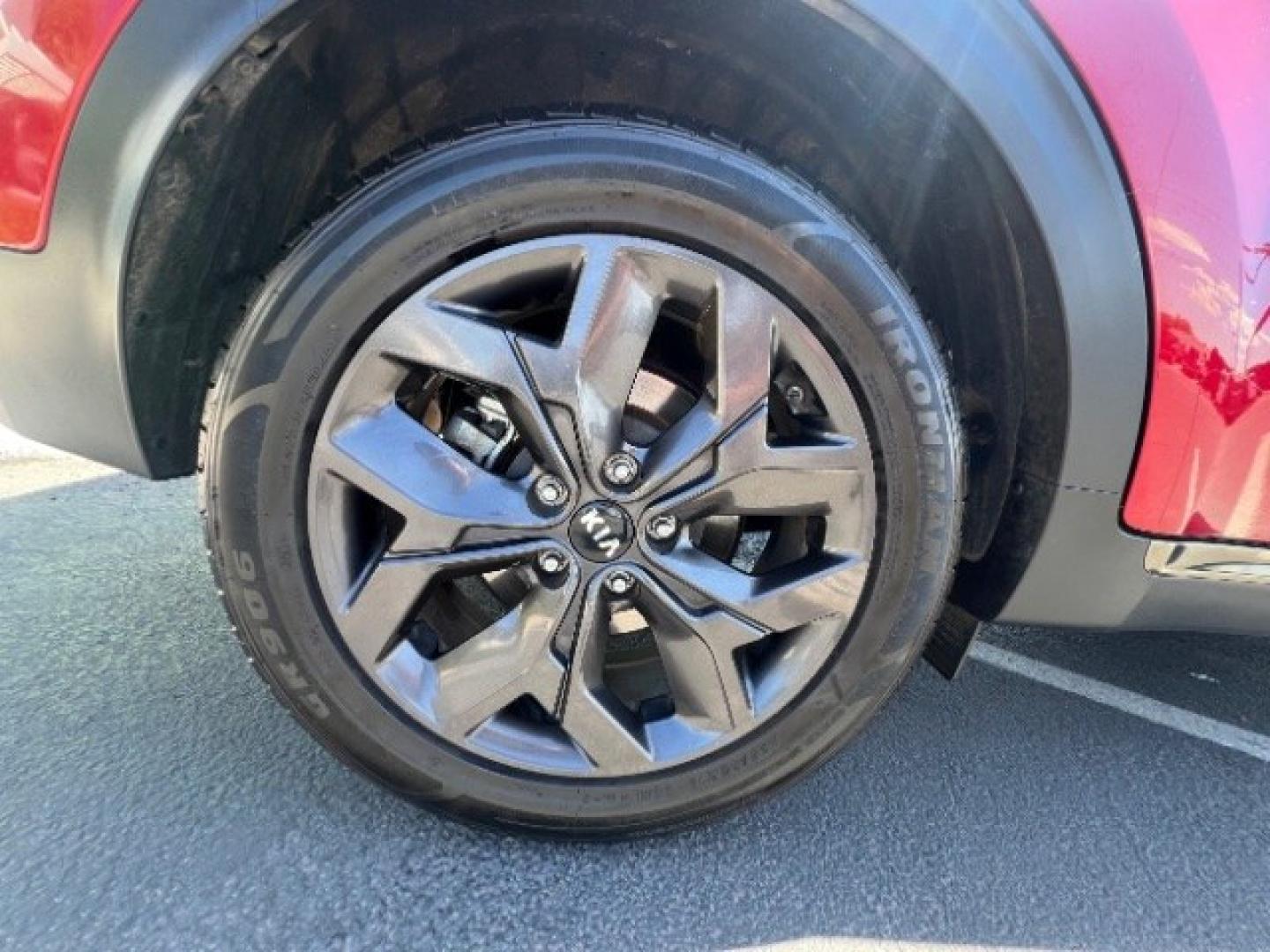 2020 Hyper Red /Black Kia Sportage S (KNDP63AC2L7) with an Theta II 2.4L I-4 gasoline direct injection engine, Automatic transmission, located at 1865 East Red Hills Pkwy, St. George, 84770, (435) 628-0023, 37.120850, -113.543640- Photo#8